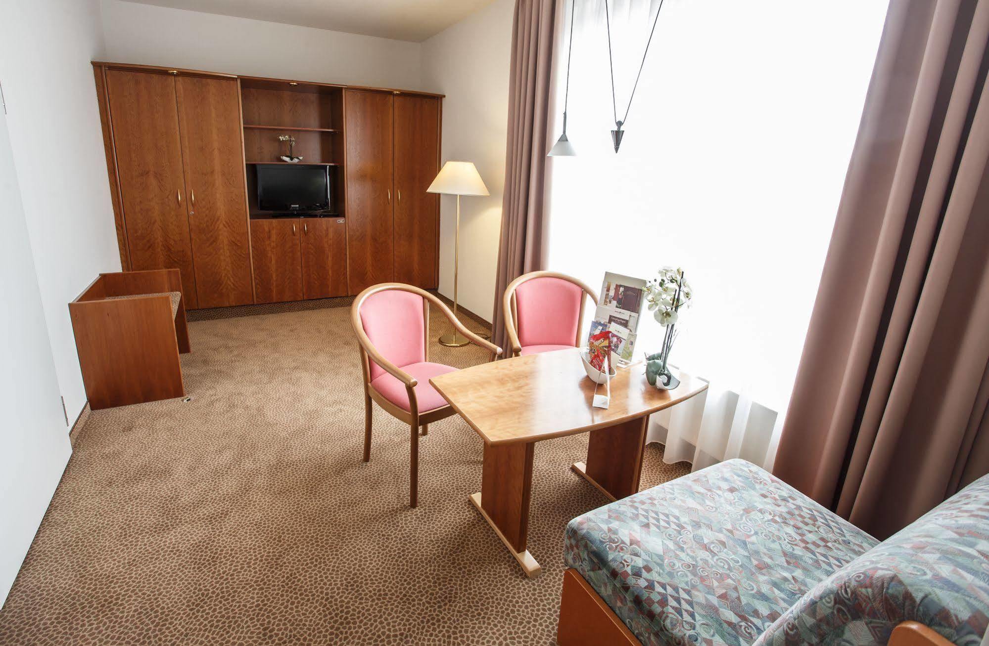 Hotel Sportwelt Radeberg Εξωτερικό φωτογραφία